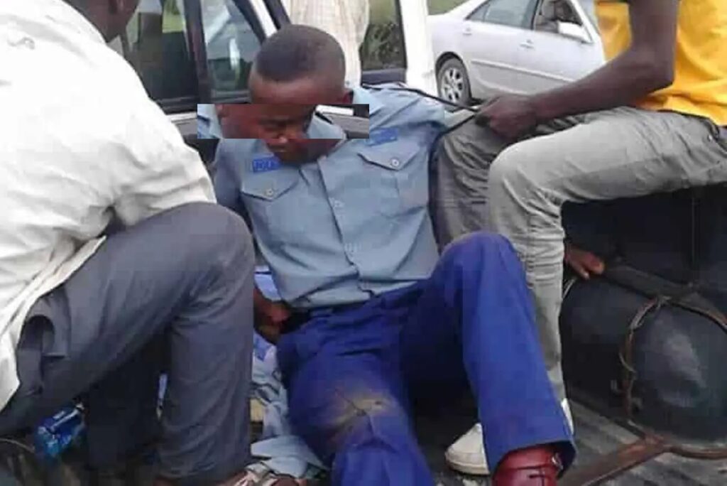 2 ZRP Officers 'Kelvin Nyabanga and Learnmore Mutaurwa ' Up For Extortion!