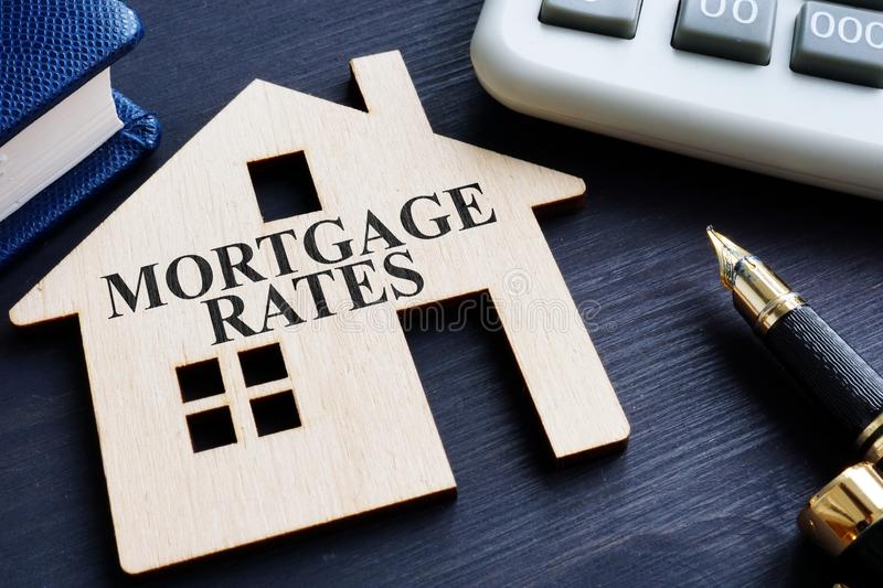 Mortgage demand drops to 27-year low as interest rates pull back