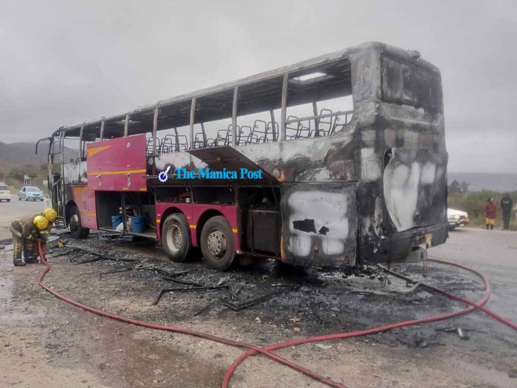 Stallion Cruise Bus Burns To Ashes In Mutare
