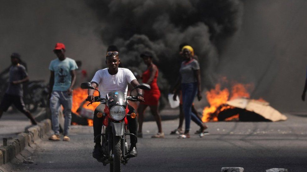 Haiti Declares State of Emergency and Curfew Amid Jailbreaks; 4,000 Inmates Freed Image @Reuters