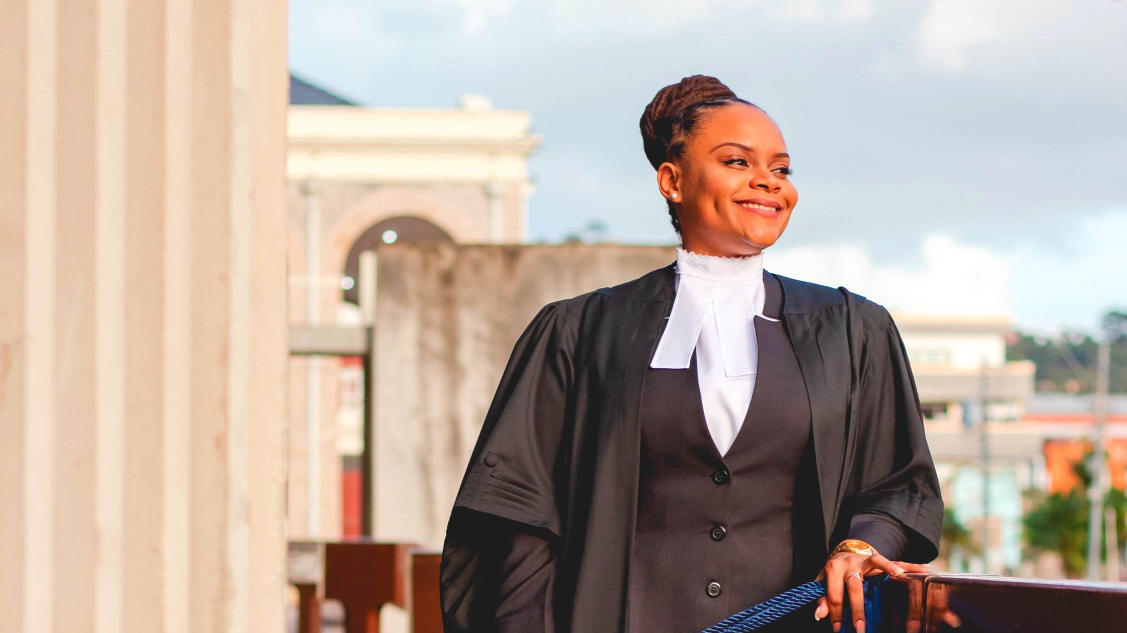 How To Become A Lawyer: Education, Salary And Job Outlook - ZiMetro News