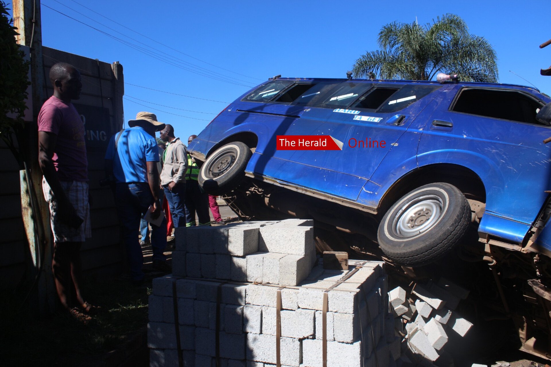 Kombi Crashes Into Wall at The Intersection of Simon Mazorodze