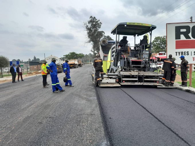 Temba Mliswa Criticizes Shoddy Road Construction By Instant Tar on ...