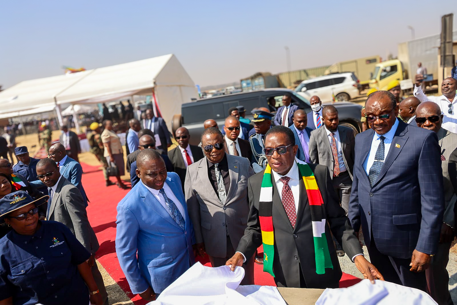 President Mnangagwa Commissions Flats in Dzivarasekwa Extension