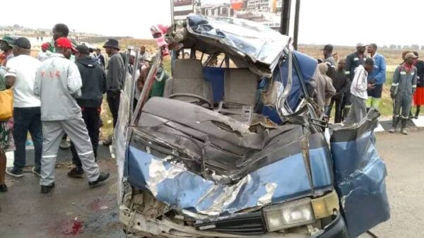 Kombi carrying school children involved in a fatal accident along Mutare Rd