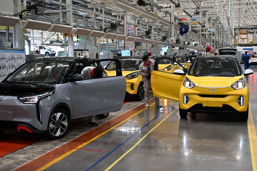 China Surpasses 10 Million NEVs Produced, Leading the Global Green Transition