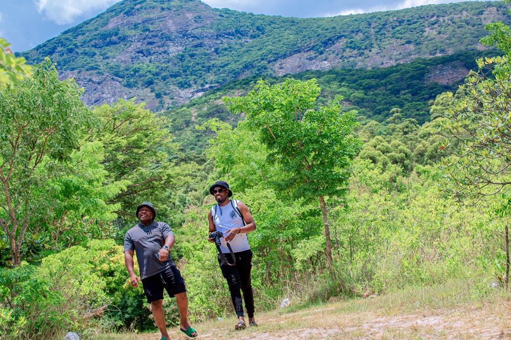 Enhanced Connectivity and Marketing to Propel Zimbabwe's Tourism Sector in 2025